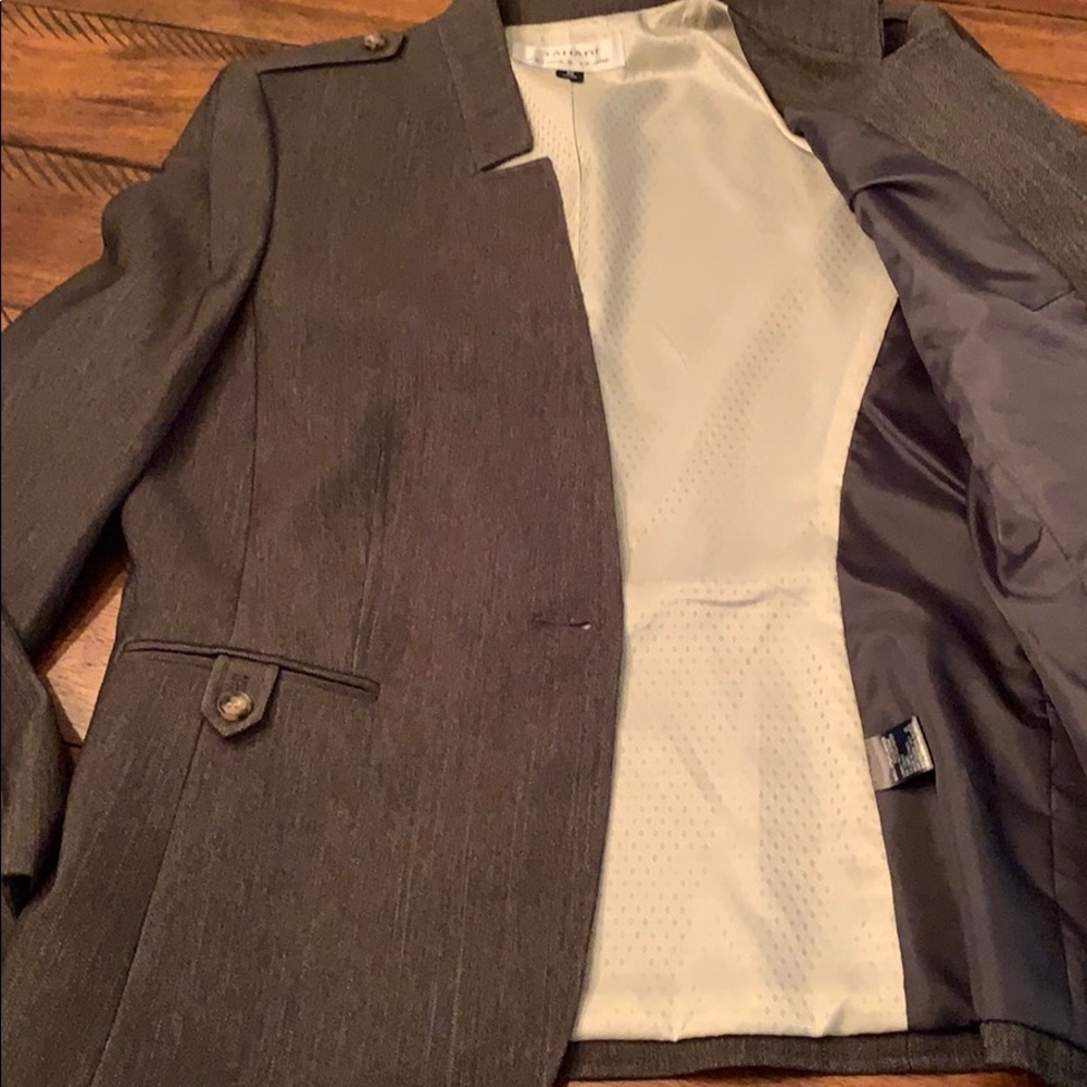 Tahari Solid Single Button Pant Suit Olive Green - Picture 13 of 16